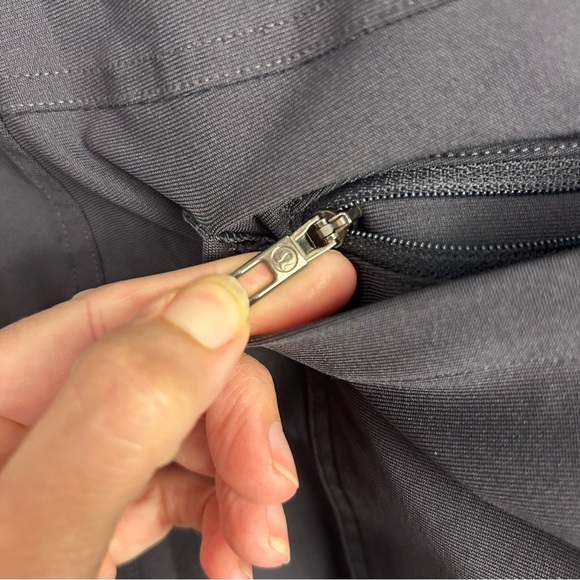 Lululemon Athletica ABC Slim fit 5 pocket pant charcoal size 31 waist men's - Picture 10 of 11